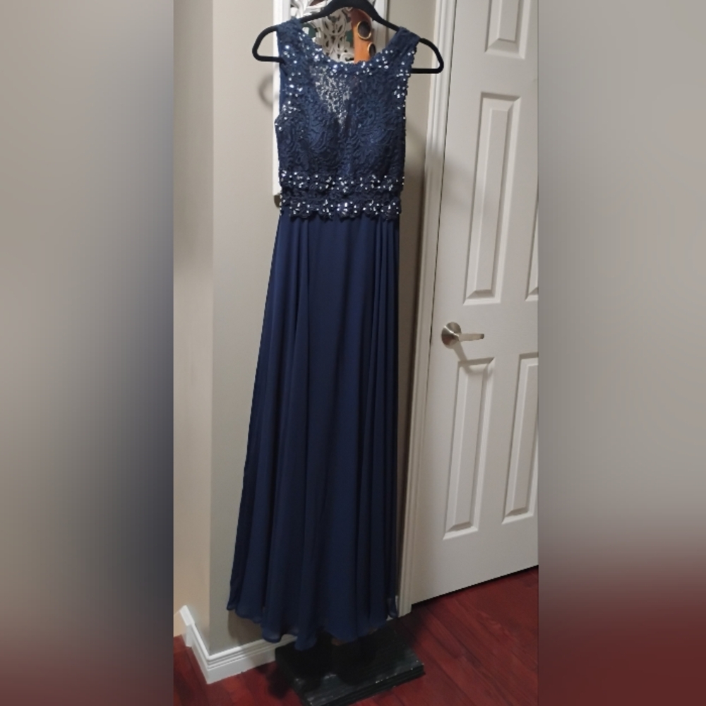 Elegant Navy Blue Sequin Gown